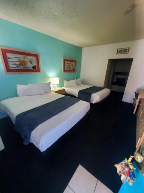 Desert Hills Motel Las Vegas Exterior photo