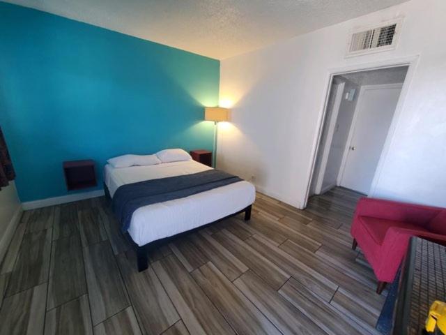 Desert Hills Motel Las Vegas Exterior photo