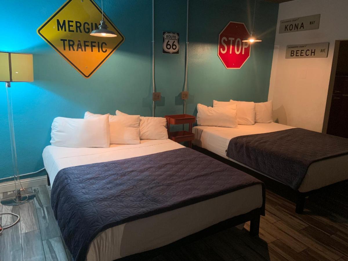 Desert Hills Motel Las Vegas Exterior photo